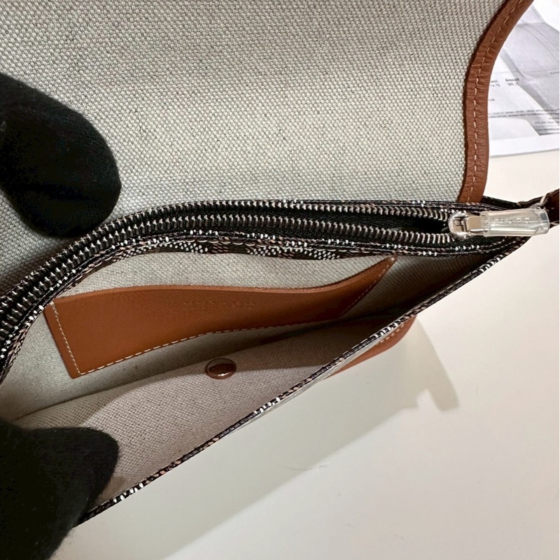 GOYARD｜  plumet 信封包 黑棕-2