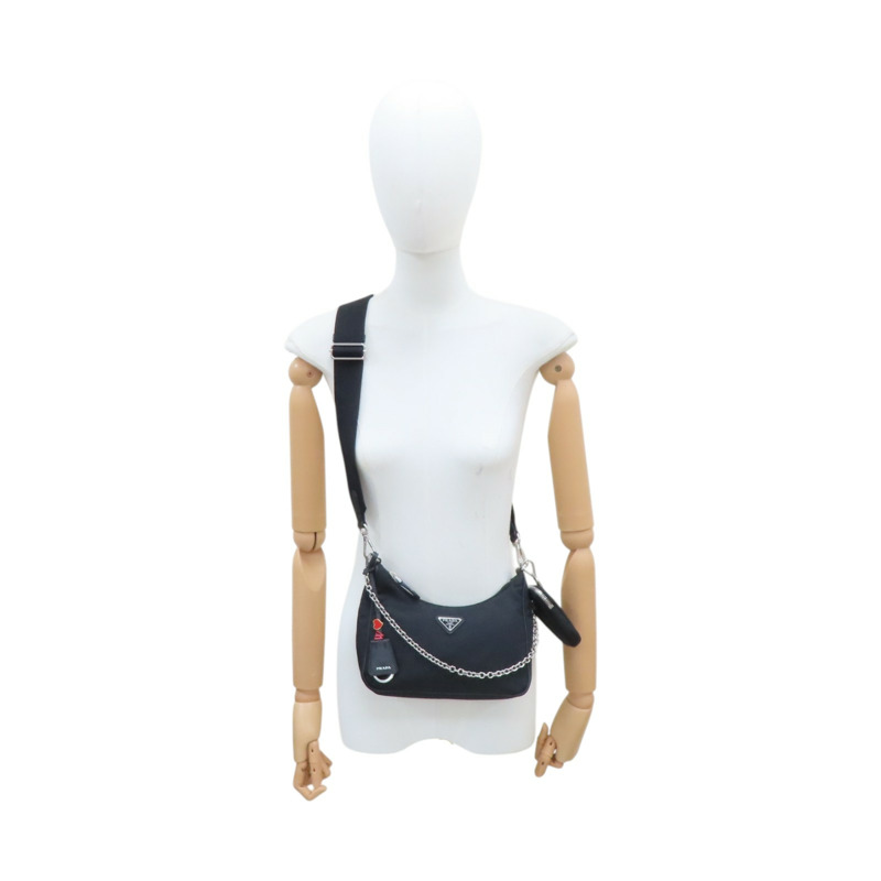 黑色 尼龍帆布 Re-Edition 肩背包【PRADA 普拉達】 1BH204-10