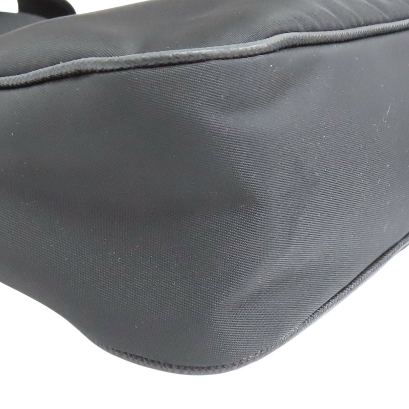 黑色 尼龍帆布 Re-Edition 肩背包【PRADA 普拉達】 1BH204-12