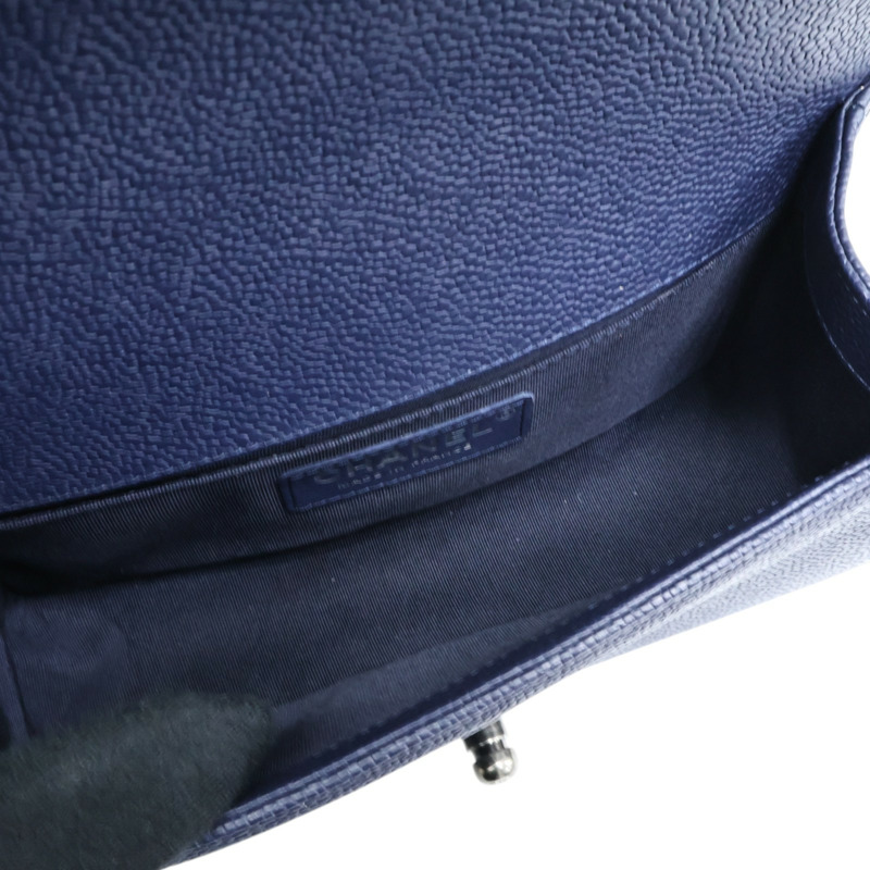 藍色 山型壓紋 牛皮 Boy 20 鍊帶 肩背包 銀釦【CHANEL 香奈兒】 A67085-2