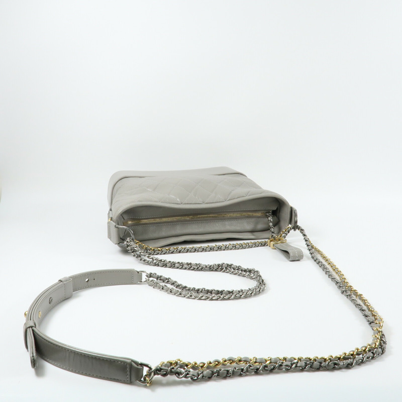 CHANEL 牛皮皮革Gabrielle Medium鏈帶肩背袋-11