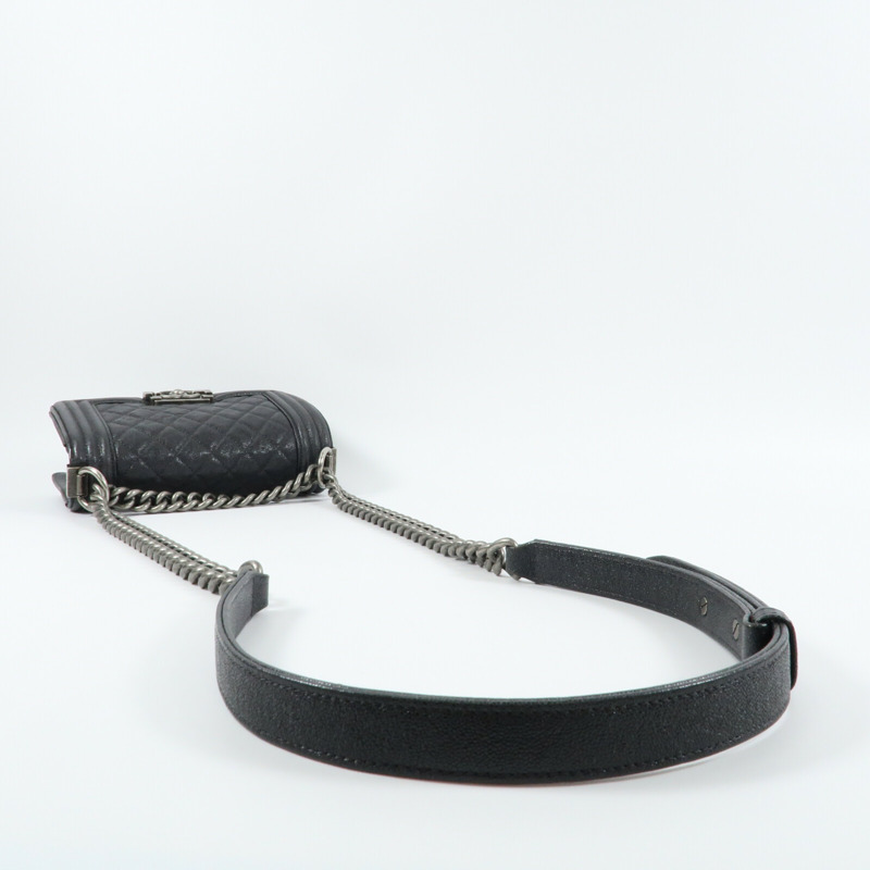 CHANEL 牛皮皮革Boy 20鏈帶肩背袋-10