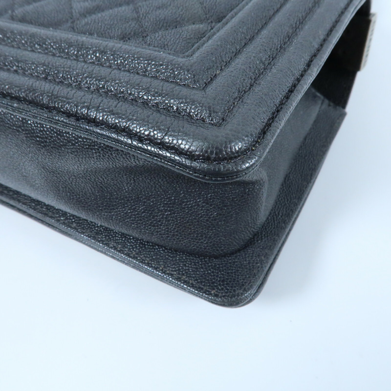 CHANEL 牛皮皮革Boy 20鏈帶肩背袋-14