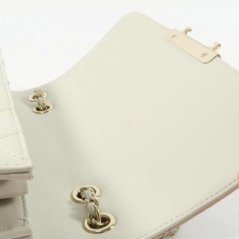 CHANEL 牛皮皮革Beauty Lock Flap Bag鏈帶肩背袋-9