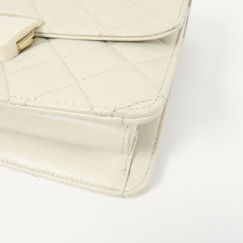 CHANEL 牛皮皮革Beauty Lock Flap Bag鏈帶肩背袋-15