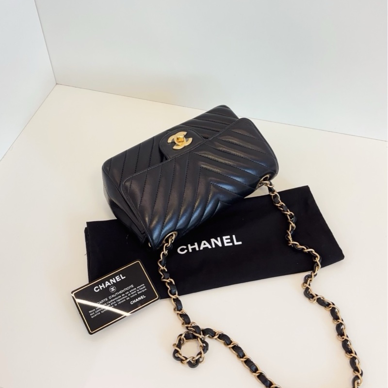 ✨Chanel 黑金V紋大mini 99新帶膜 有保卡🖤-6