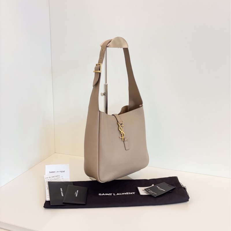 ✨Saint Laurent hobo 水桶包小號 奶茶色 🧋-5