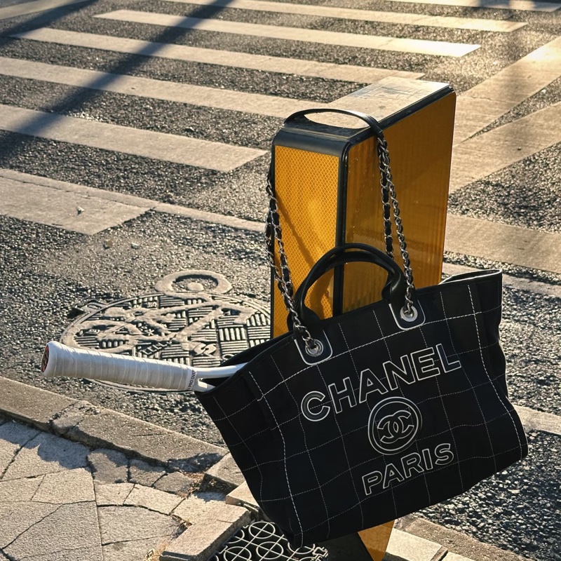 ✨Chanel 23C牛仔沙灘包 99新 晶片款 美式復古風🕶️-1