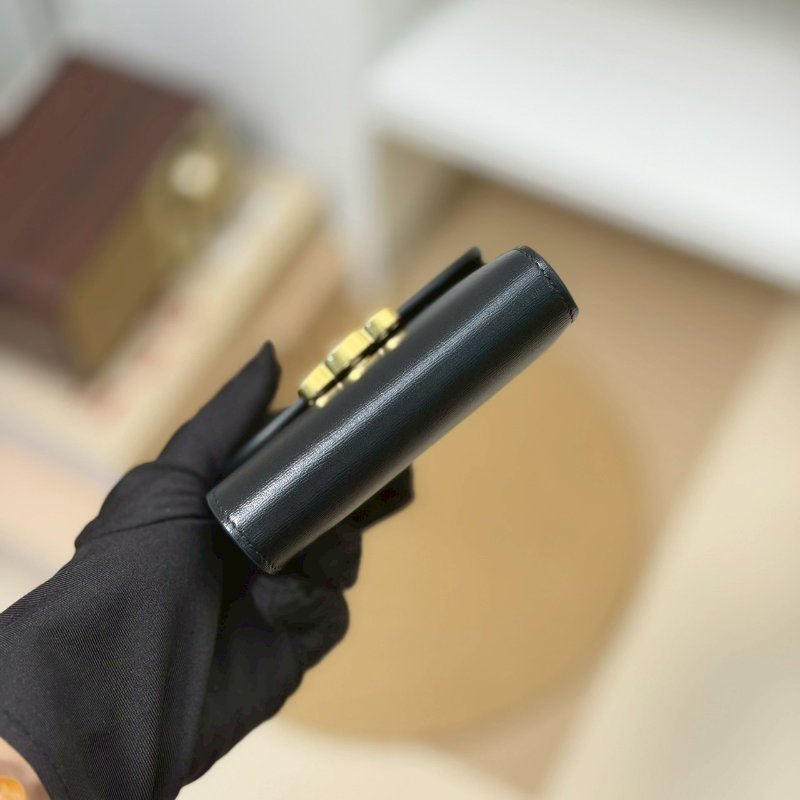 🏷Celine 瑟琳．Triomphe 凱旋門三折短夾-12