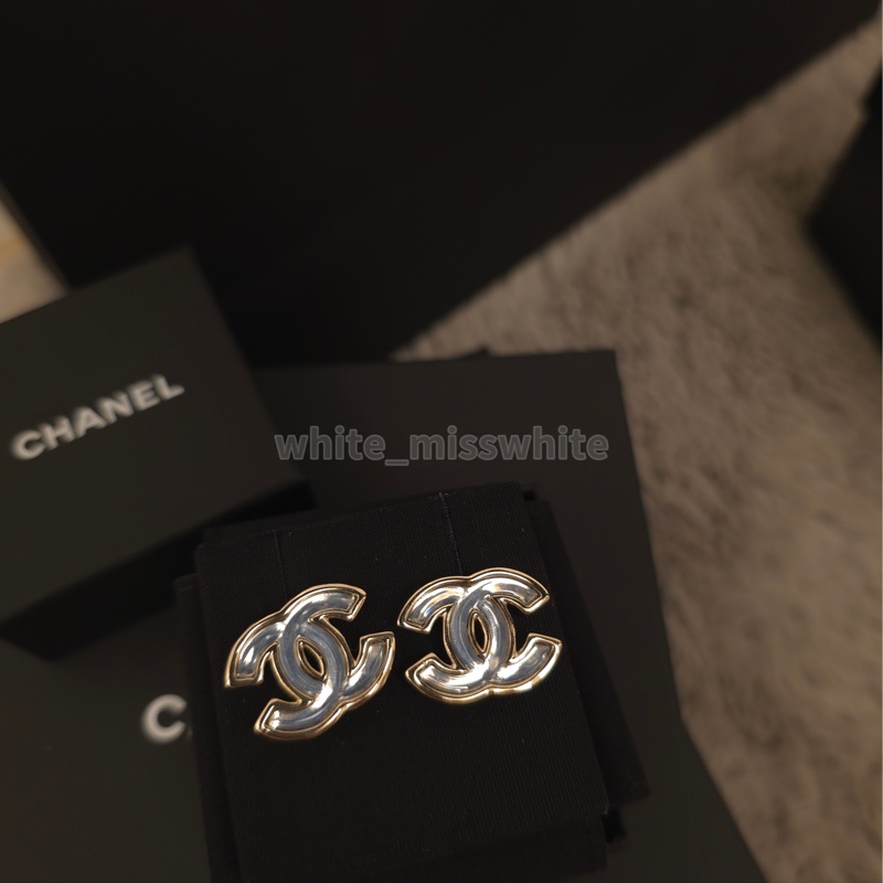 Chanel冰透藍銀框 耳環-1