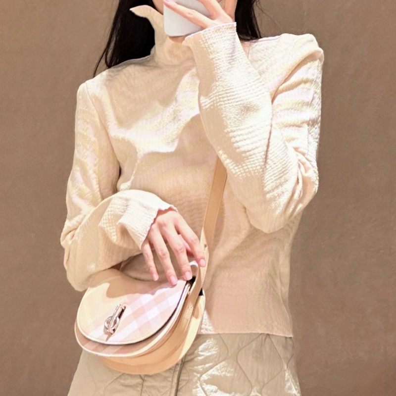 Burberry 8081409 Peach-2