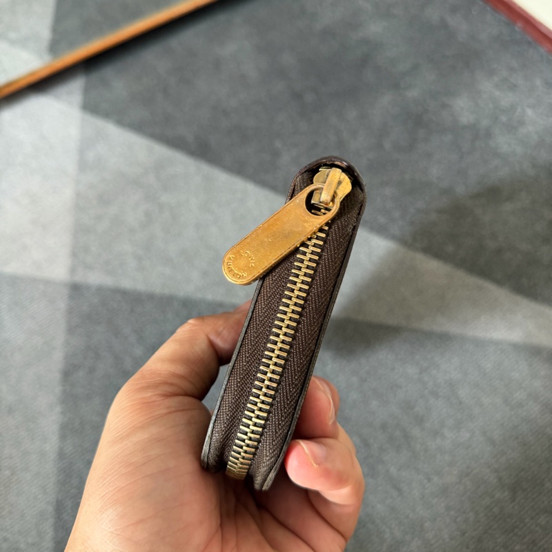 Lv老花拉鍊長夾 (M60017)-2