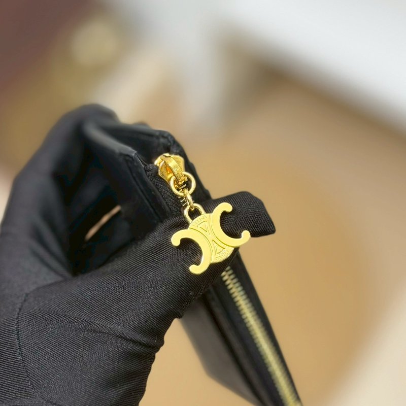 🏷Celine 瑟琳.Triomphe 凱旋門吊飾拉鍊卡包/客人寄賣-16