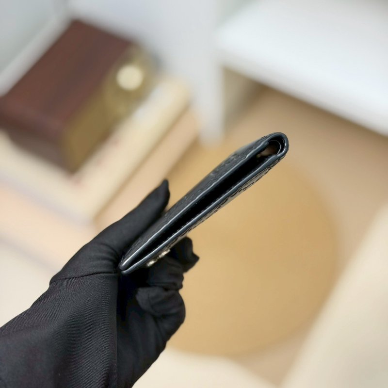 🏷Gucci 古馳.壓紋對開短夾/客人寄賣-3