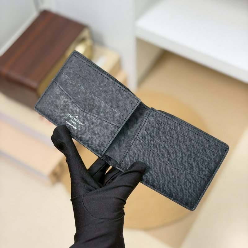 🏷LV 路易威登.Multiple 黑老花短夾 M61695-12