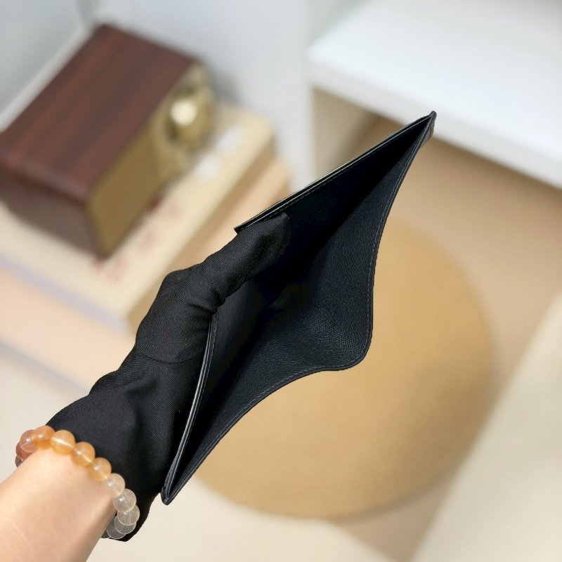 🏷LV 路易威登.Multiple 黑老花短夾 M61695-13