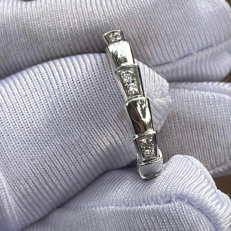 BVLGARI Serpenti蛇形間鑽單圈戒指18K白金/鑽石56-4