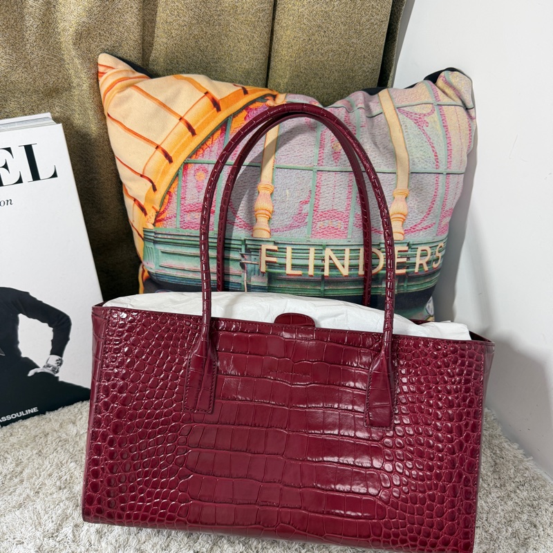 全新Chanel香奈兒鱷魚紋手提包cerf tote 紅色-1