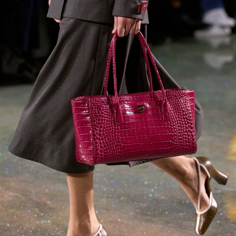 全新Chanel香奈兒鱷魚紋手提包cerf tote 紅色-6