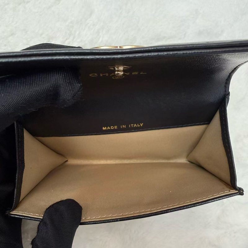 Chanel香奈兒卡包 山茶花系列錢包 黑金羊皮 橫版 山茶花壓紋C Logo零錢包 男女同款手拿包 16開-6