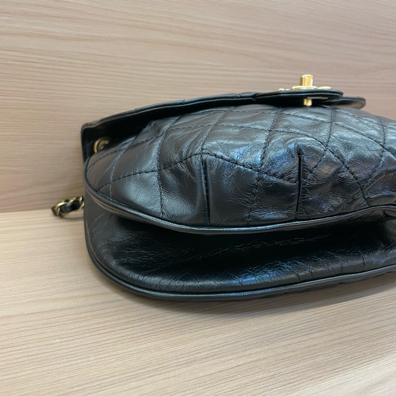 NO:D5 CHANEL香奈儿 黑色油蜡皮菱格纹 斜挎南瓜包 2015年 20開 有塵袋 無卡無盒子 尺寸32*23-7