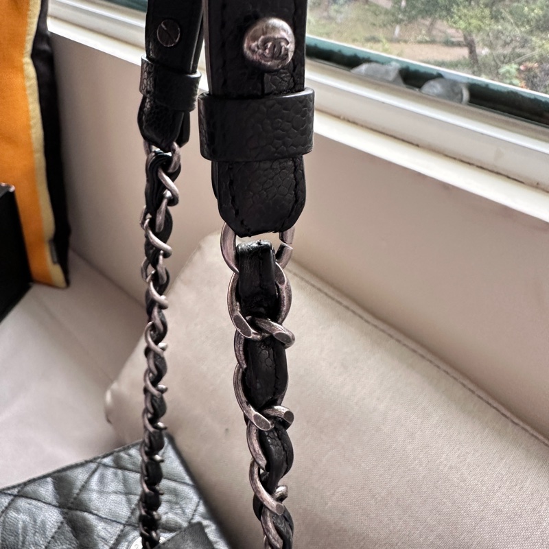 Chanel On The Road 黑色大托特包|防刮洗水小牛皮 (附保卡、塵袋、盒子,加送新包)-22