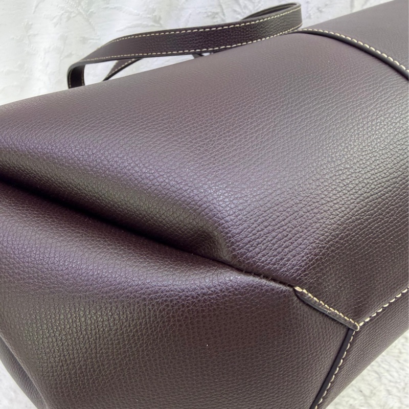 款手袋是來自法國品牌Polène 的Cyme Mini Textured-2