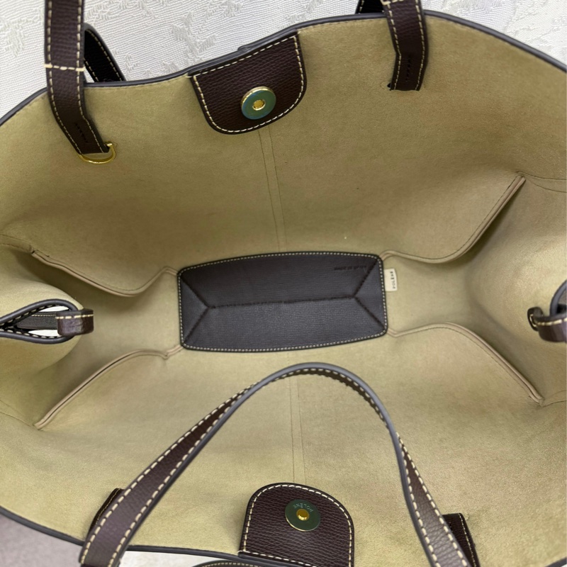 款手袋是來自法國品牌Polène 的Cyme Mini Textured-9