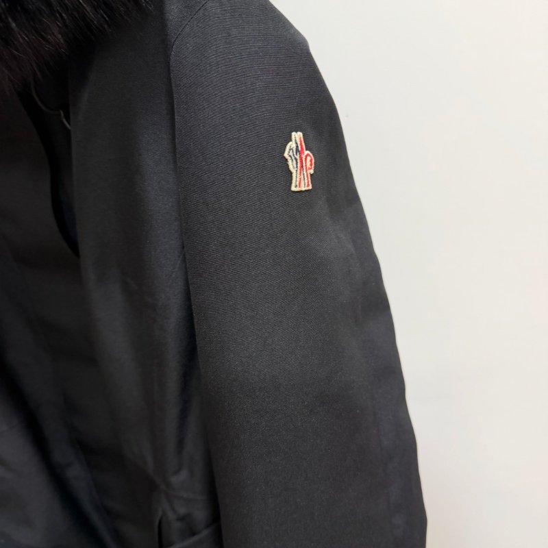 Moncler Grenoble Laplance 黑色羽絨滑雪夾克,採用GORE-TEX 防水防風面料2碼 98新配件塵袋衣架(細節私訊-6