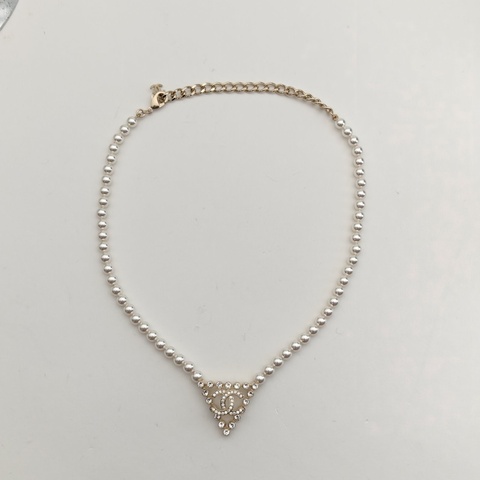CHANEL 合金23P水鑽鏤空三角形珍珠項鏈