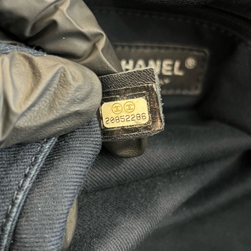 CHANEL 香奈兒 丹寧牛仔 沙灘包 20開 附件年份卡 防塵袋 邊角磨損-6