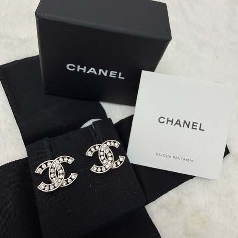 Chanel香奈兒 耳環雙C滿鑽