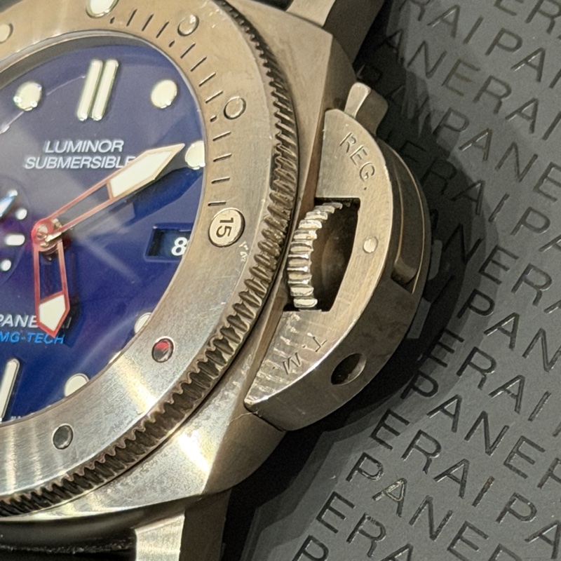 Panerai(沛納海)黑面盤藍色小秒針潛水錶龍頭PAM2305 47mm-2