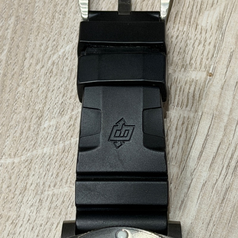 Panerai(沛納海)黑面盤藍色小秒針潛水錶龍頭PAM2305 47mm-8