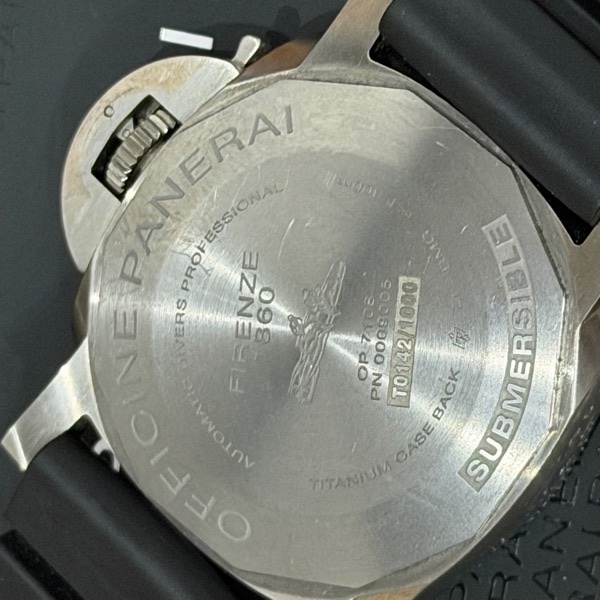 Panerai(沛納海)黑面盤藍色小秒針潛水錶龍頭PAM2305 47mm-15