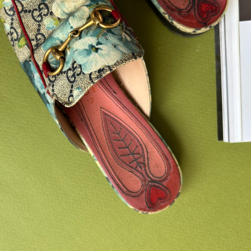 37.5號 ::GUCCI:: Blooms Princetown 花卉印花馬銜扣穆勒鞋 限定款-3