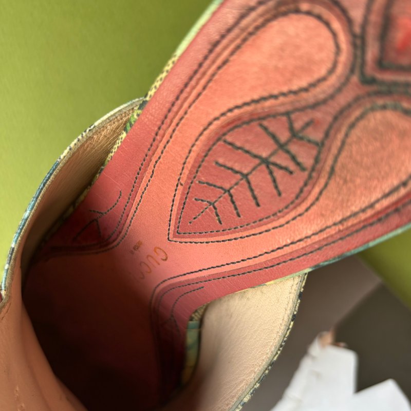 37.5號 ::GUCCI:: Blooms Princetown 花卉印花馬銜扣穆勒鞋 限定款-19