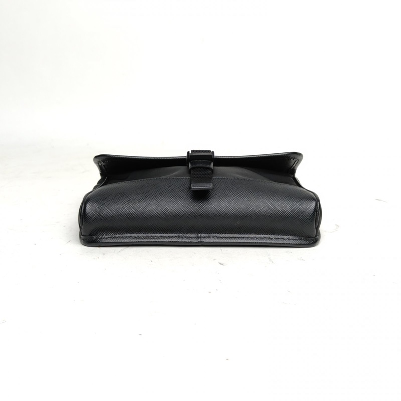 PRADA 黑色牛皮尼龍saffiano三角標斜挎包手機包-3