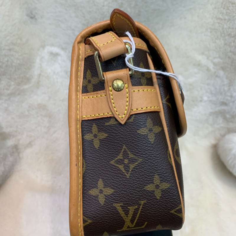 Louis Vuitton LV 老花法棍斜背包 (IA536)-19