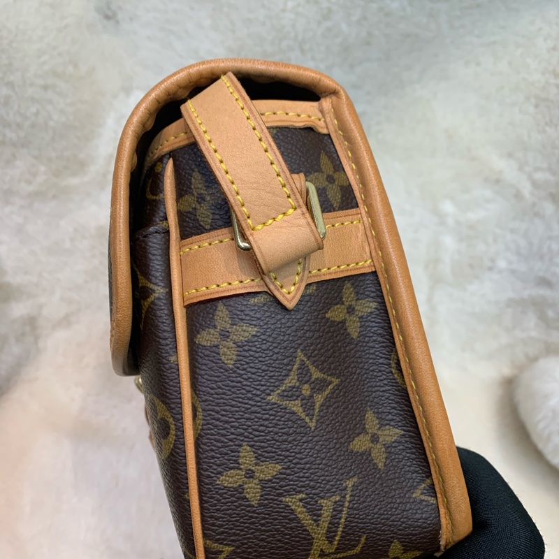 Louis Vuitton LV 老花法棍斜背包 (IA536)-25
