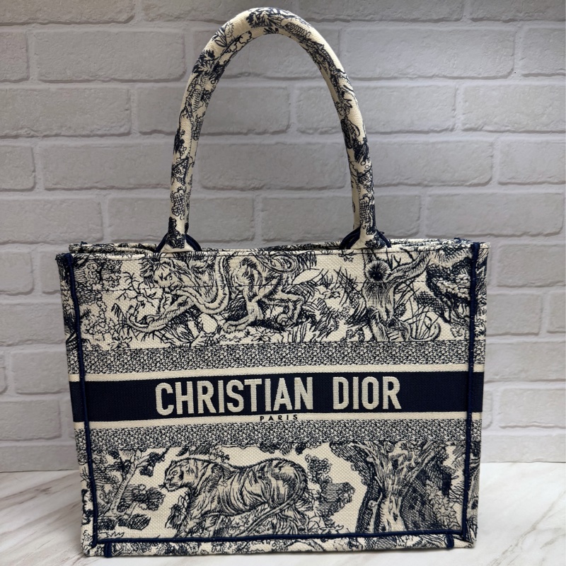 Dior迪奧 Book Tote 中型托特包-0
