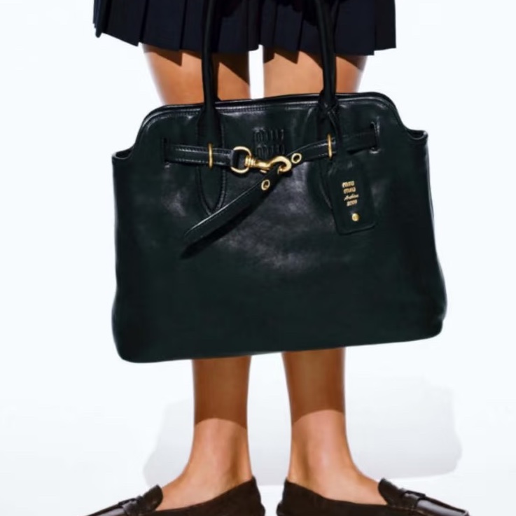 MIUMIU繆繆👩🏻🎤AVENTURE黑色金扣羊皮#大號托特包#-9