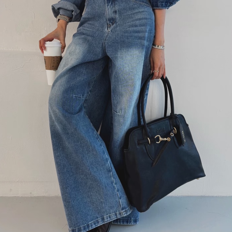 MIUMIU繆繆👩🏻🎤AVENTURE黑色金扣羊皮#大號托特包#-29