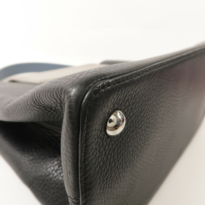 LOUIS VUITTON 牛皮皮革Capucines MM手挽袋-11