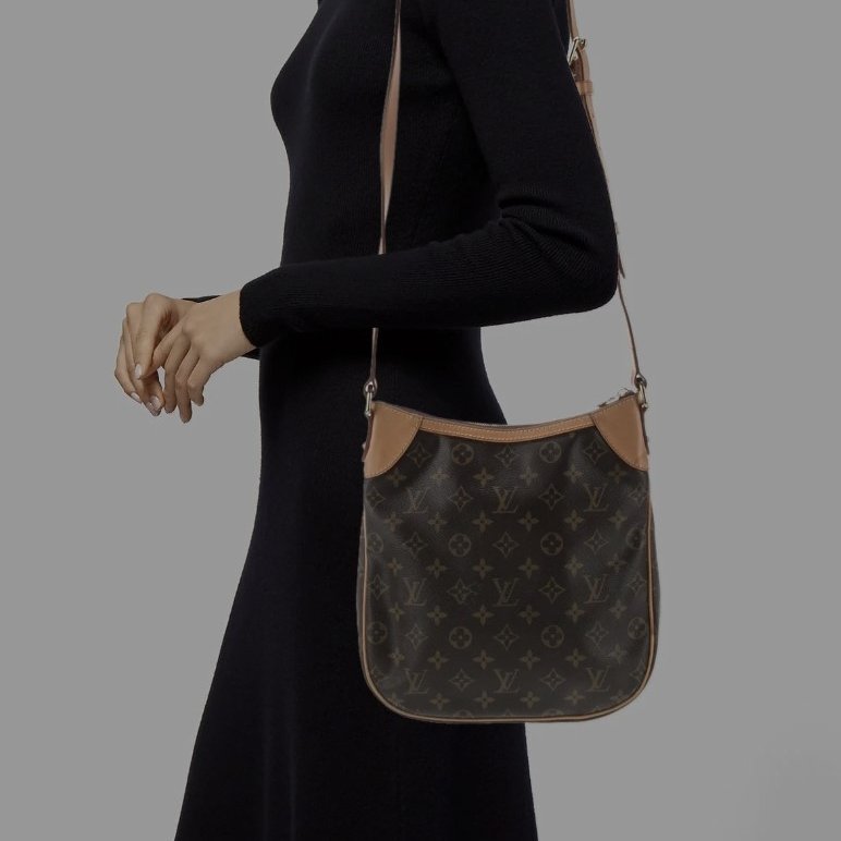 母親節特價 Louis Vuitton LV原花 Odeon斜背包 肩背包-3