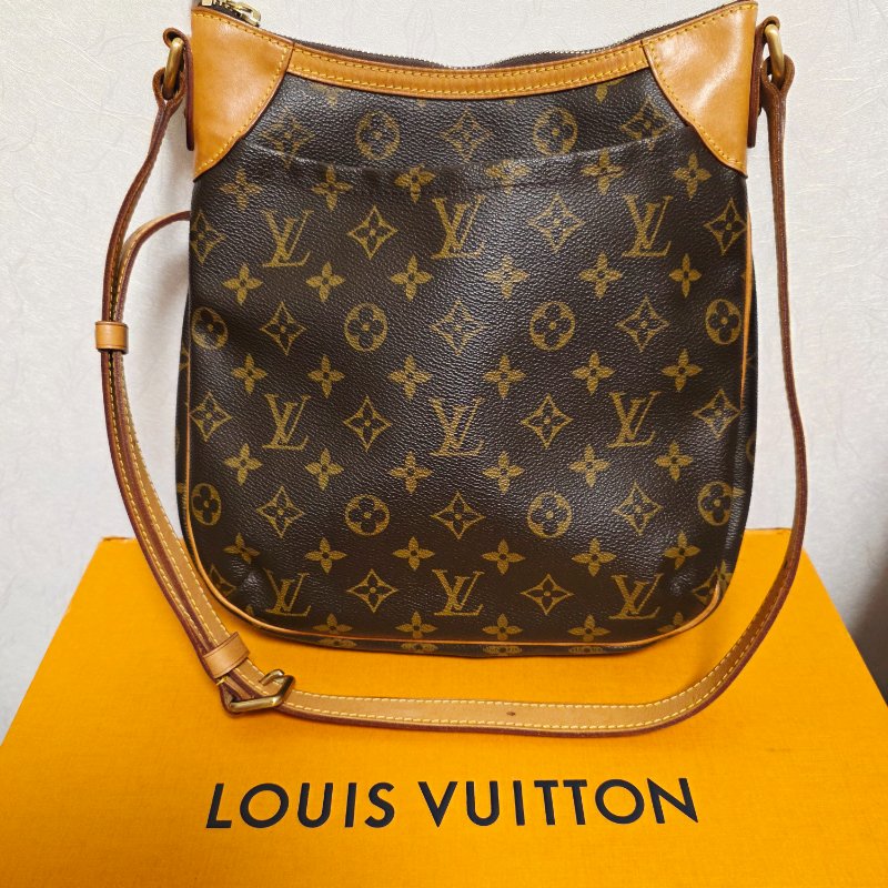 母親節特價 Louis Vuitton LV原花 Odeon斜背包 肩背包-5