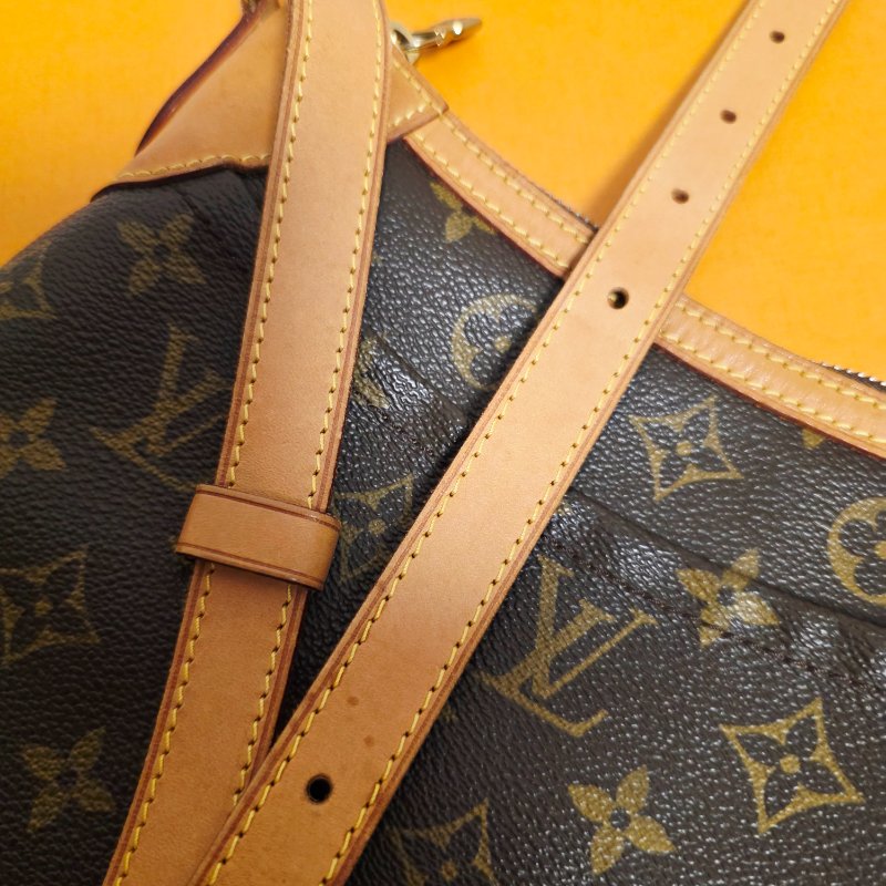 母親節特價 Louis Vuitton LV原花 Odeon斜背包 肩背包-32