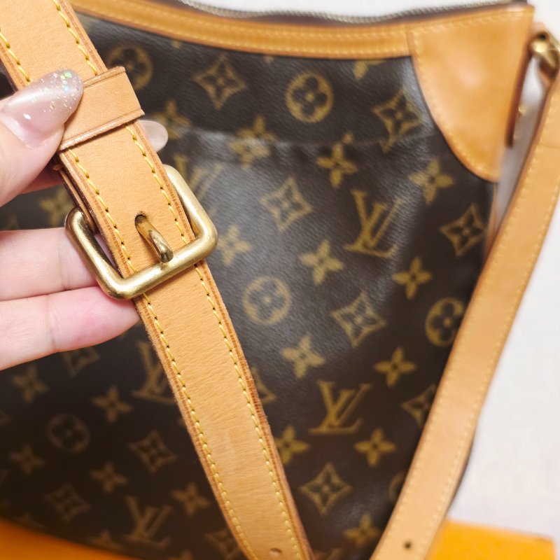 母親節特價 Louis Vuitton LV原花 Odeon斜背包 肩背包-35