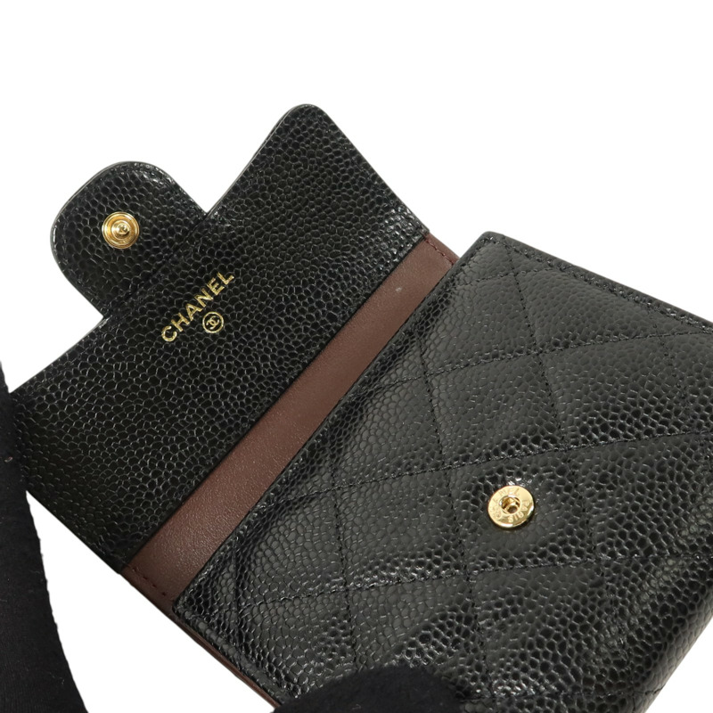 CHANEL 牛皮皮革Classic Trifold Wallet金扣錢包-16