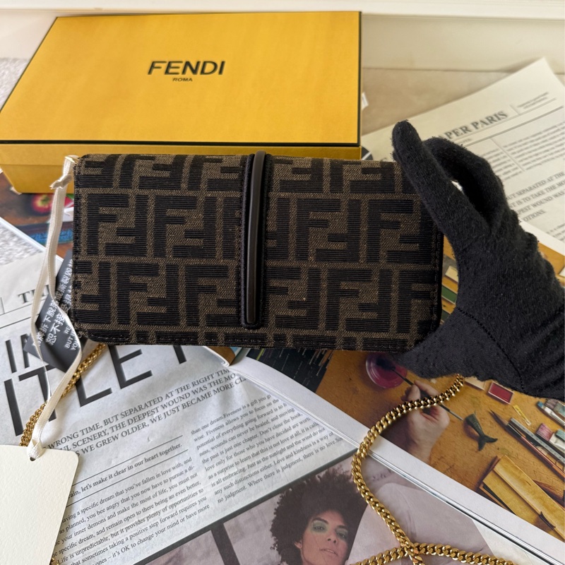 Fendigraphy FF Logo 緹花帆布二合一鍊包/WOC(棕色)-2